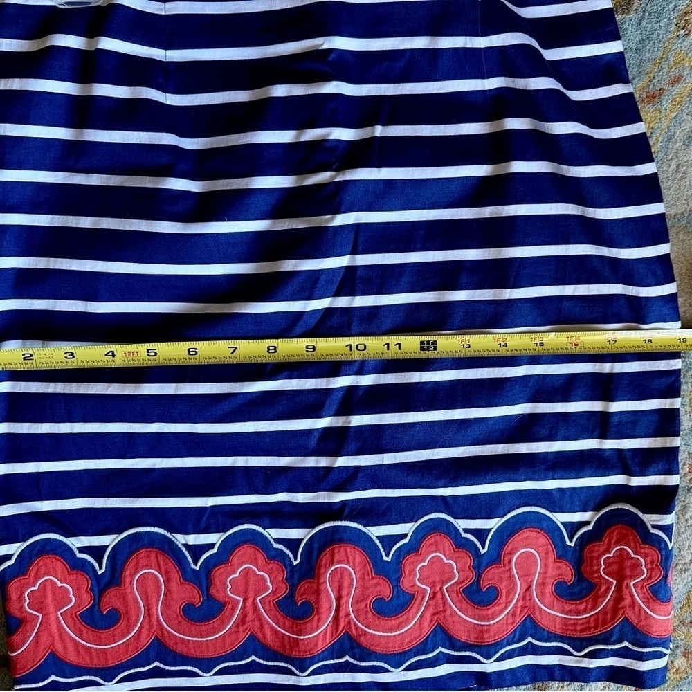 Vineyard Vines Navy Blue and White Cotton Striped Skirt with Red Trim at Bottom - Picture 4 of 7